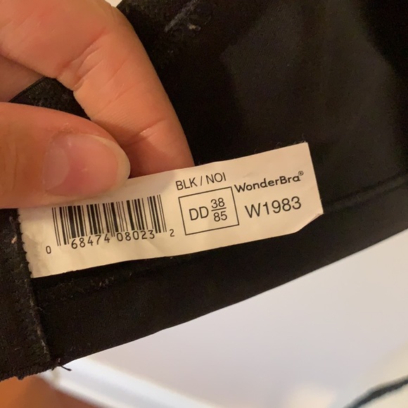 High support black bra with lace detail - Picture 3 of 3